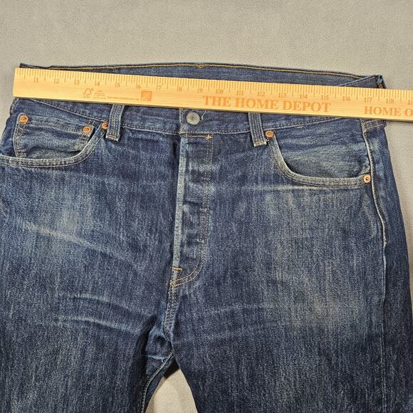 Levis 501 Jeans Mens Size 35x32.5 Straight Fit Cotton Denim Blue Distressed Worn - Picture 16 of 16
